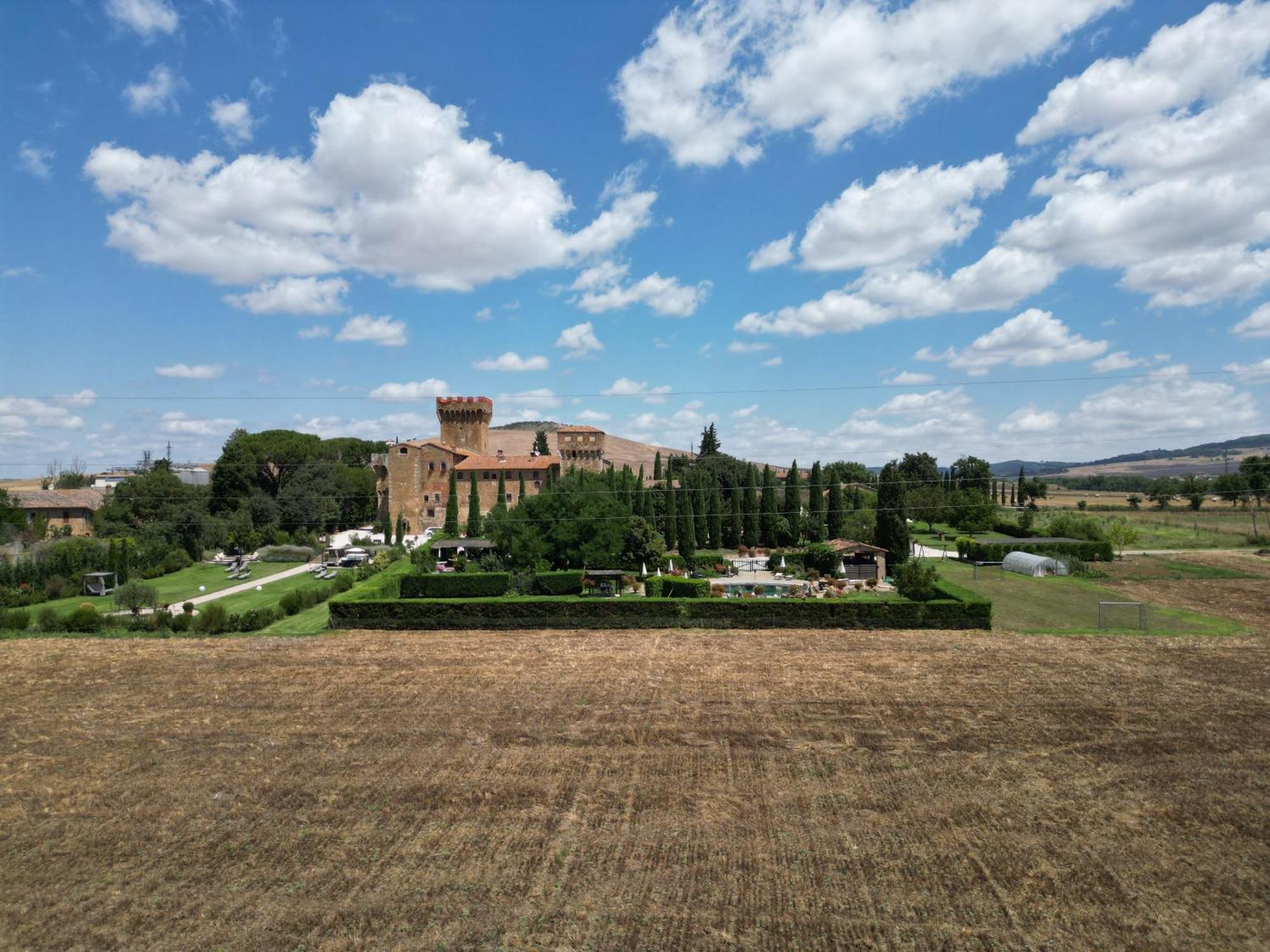 Agriturismo Castello La Grancia Di Spedaletto Villa Pienza Bagian luar foto